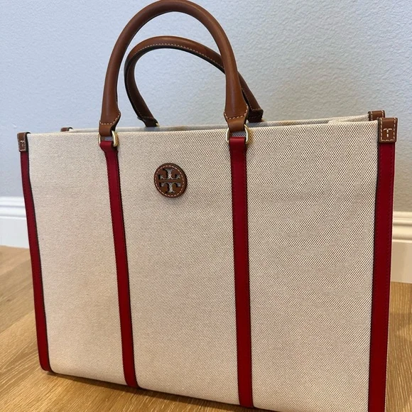 Tory Burch Blake Jumbo Tote - Picture 2 of 4